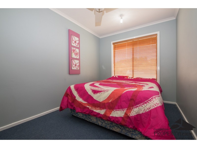 10 Nerrel Street, Waggrakine WA 6530