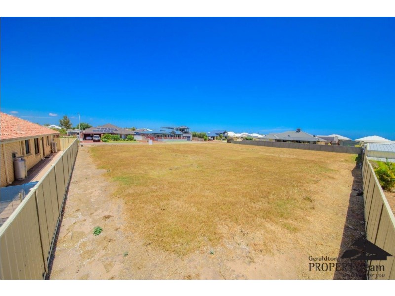 25 Wave Crest Circle, Drummond Cove WA 6532