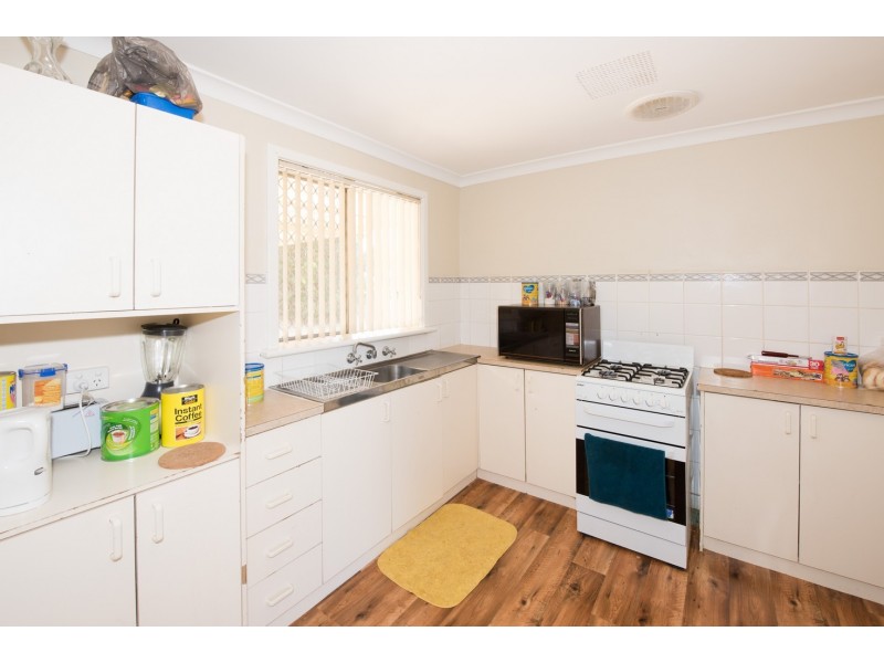 8 Melbourne Street, Waggrakine WA 6530