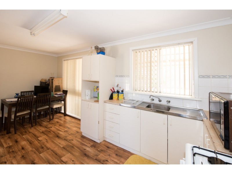 8 Melbourne Street, Waggrakine WA 6530