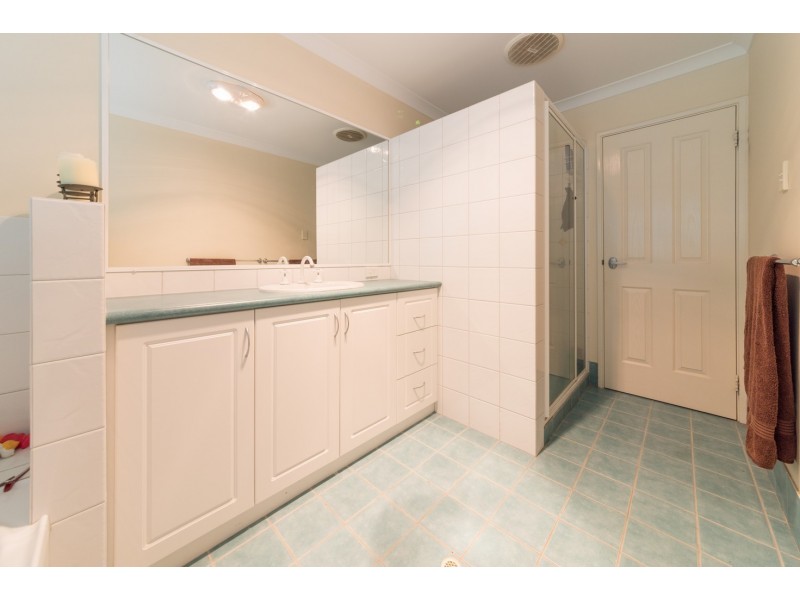 8 Fong Cove, Mount Tarcoola WA 6530