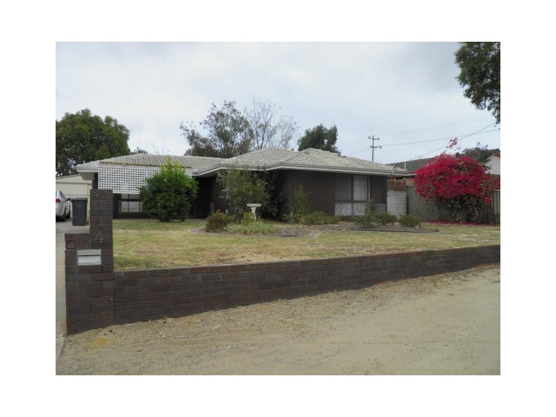 4 Tuart Street, Rangeway WA 6530