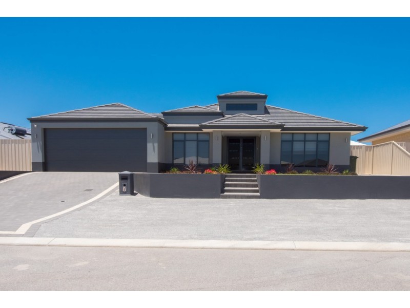 8 Garnet Brace, Wandina WA 6530