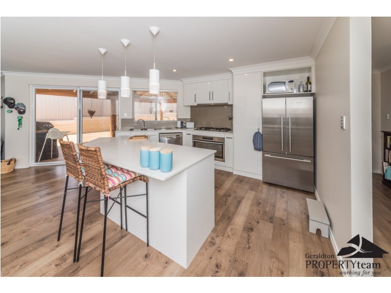 18 Thames Drive, Cape Burney WA 6532