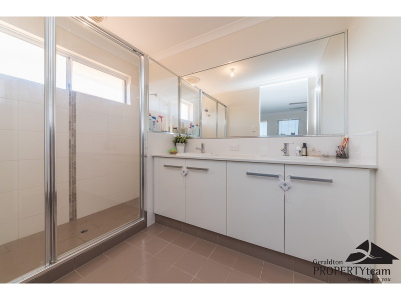 18 Thames Drive, Cape Burney WA 6532
