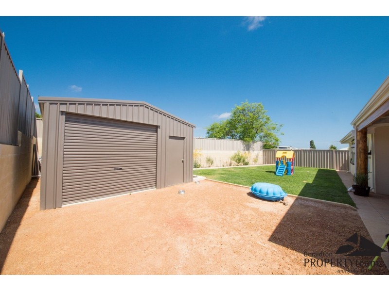 18 Thames Drive, Cape Burney WA 6532