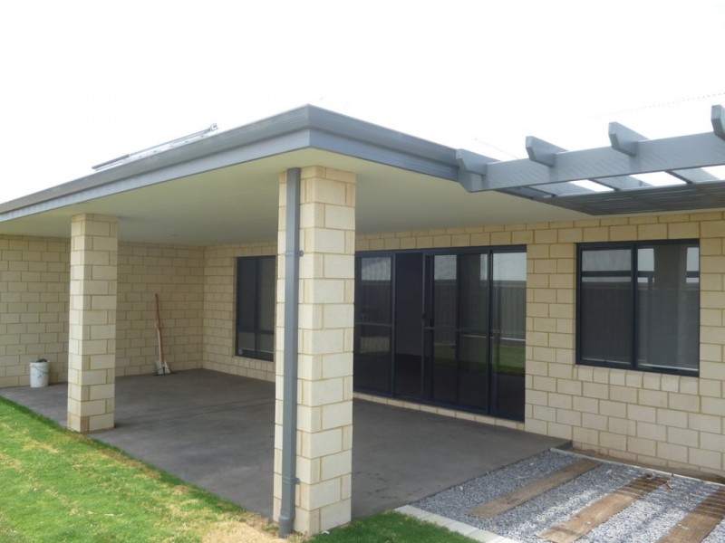 7 Shamrock Street, Wandina WA 6530