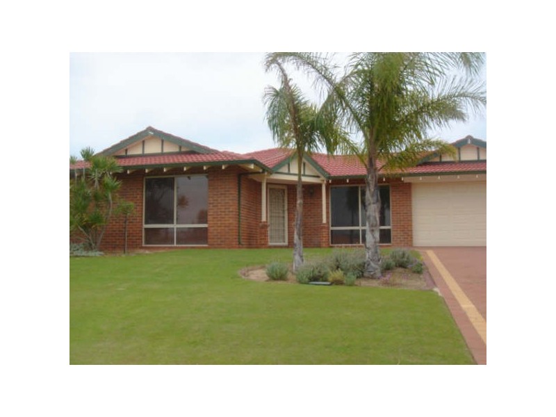 11 Hillview Drive, Drummond Cove WA 6532