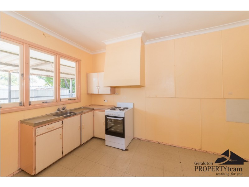 4 Hebe Street, Rangeway WA 6530