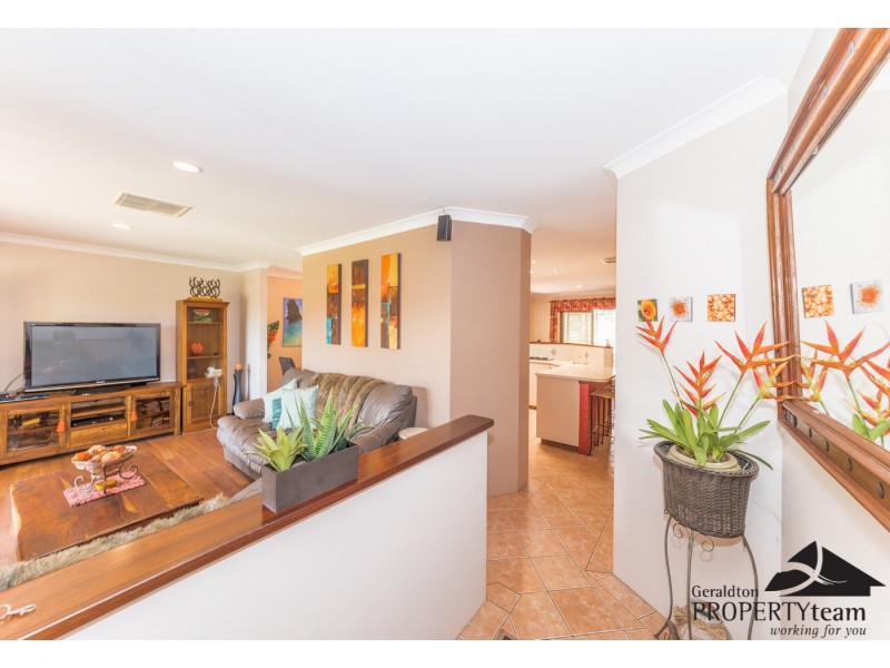 14 Falmouth Close, Tarcoola Beach WA 6530