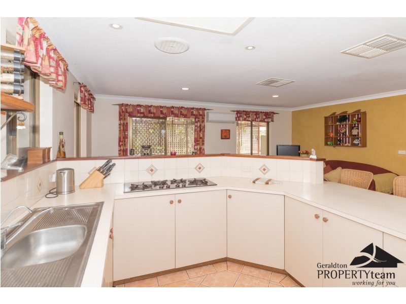 14 Falmouth Close, Tarcoola Beach WA 6530