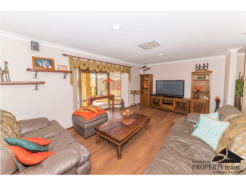 14 Falmouth Close, Tarcoola Beach WA 6530