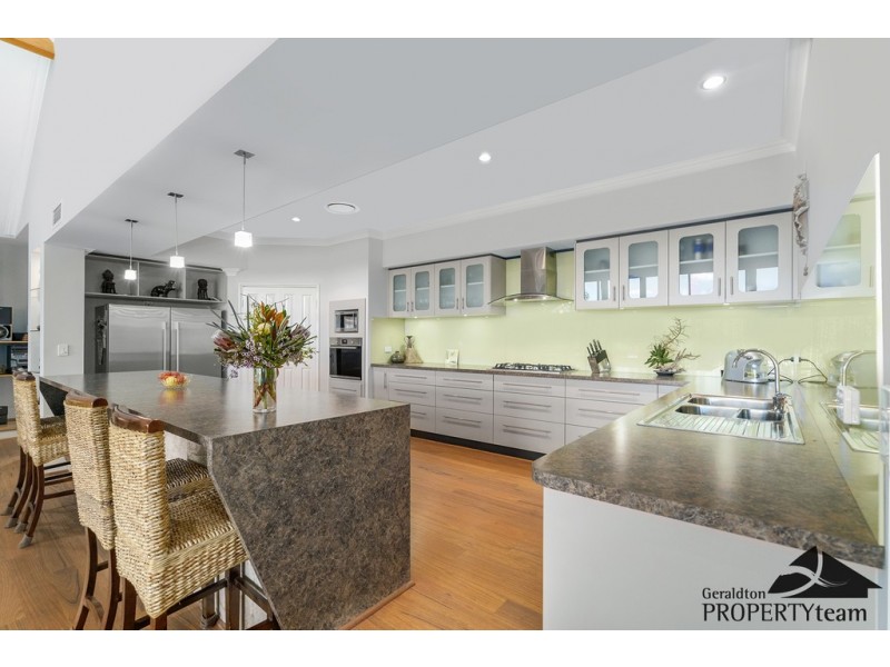 71 Redcliffe Concourse, White Peak WA 6532