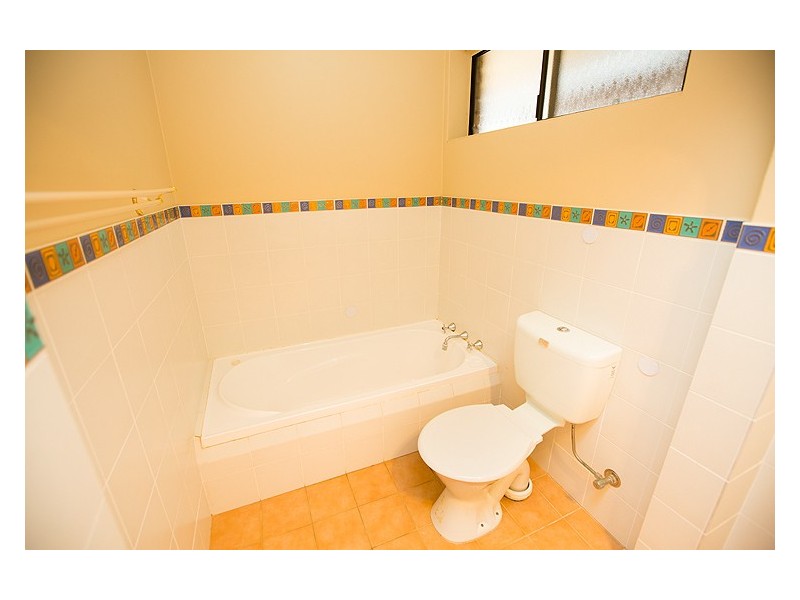 16 Jabiru Way, Waggrakine WA 6530