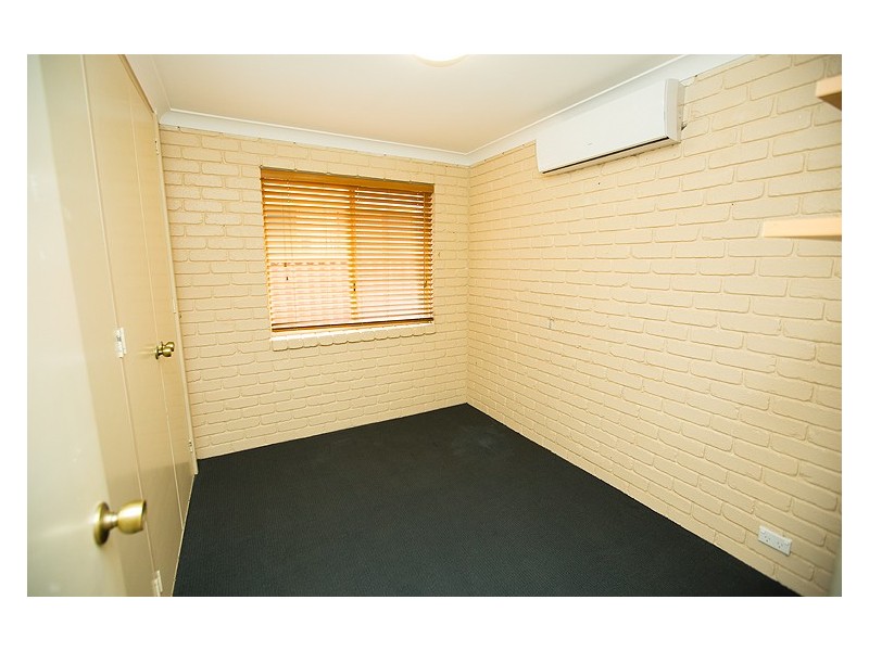 16 Jabiru Way, Waggrakine WA 6530