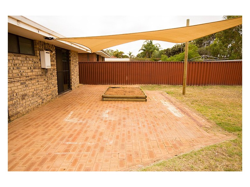 16 Jabiru Way, Waggrakine WA 6530