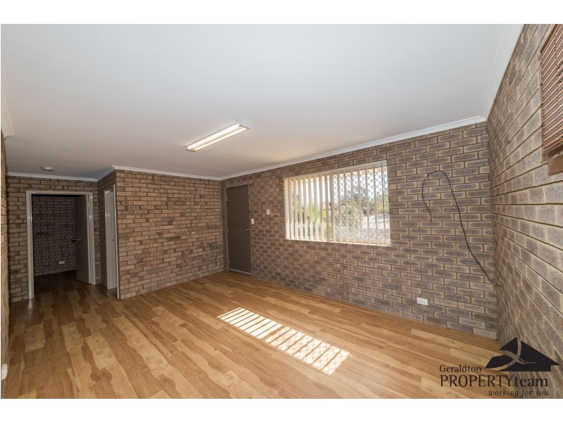 4 Pinyali Way, Waggrakine WA 6530