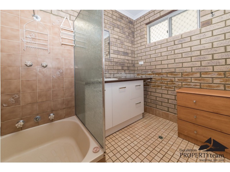 4 Pinyali Way, Waggrakine WA 6530