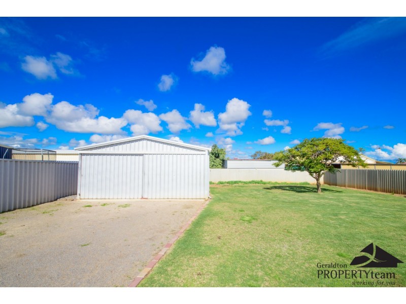 4 Pinyali Way, Waggrakine WA 6530