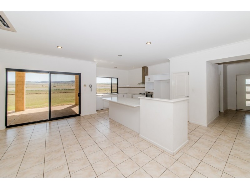 26 Polwarth Parade, Deepdale WA 6532