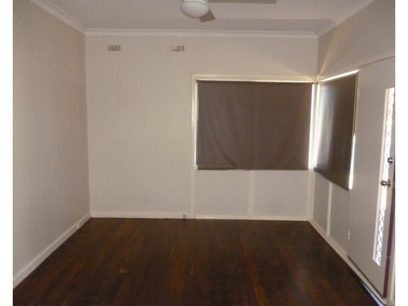 20 Diosma Street, Rangeway WA 6530