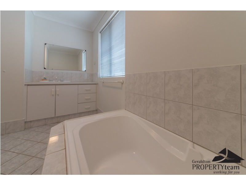 13 Barrett Drive, Mount Tarcoola WA 6530