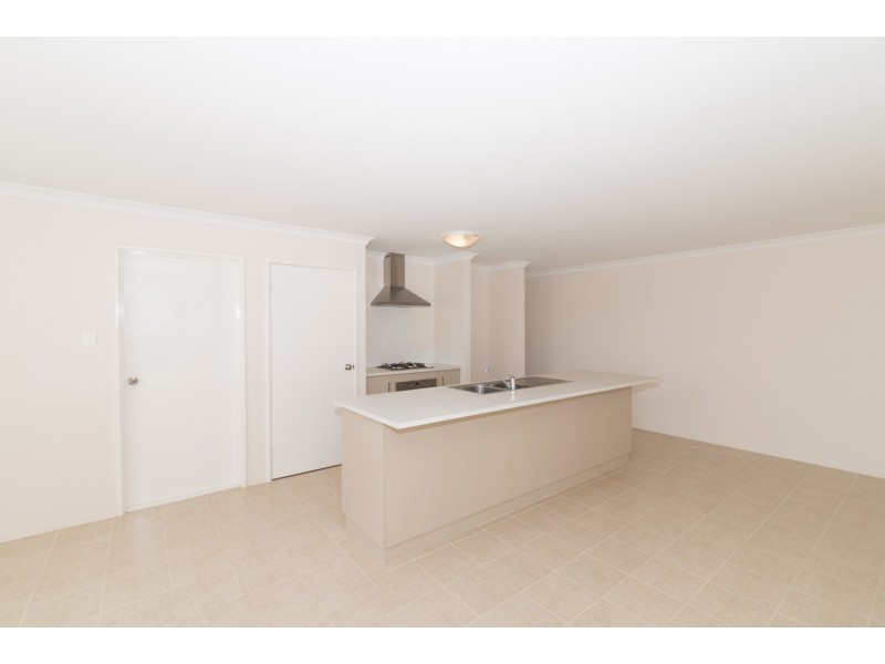 3 Wildwave Bend, Wandina WA 6530