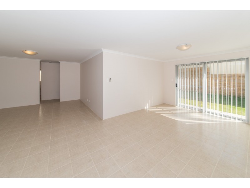 3 Wildwave Bend, Wandina WA 6530