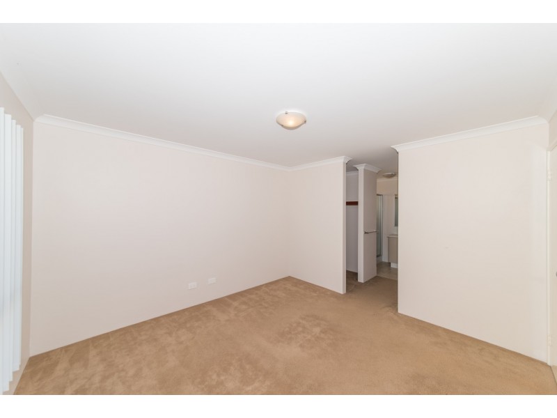 3 Wildwave Bend, Wandina WA 6530