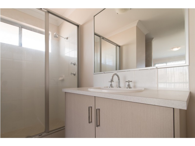 3 Wildwave Bend, Wandina WA 6530