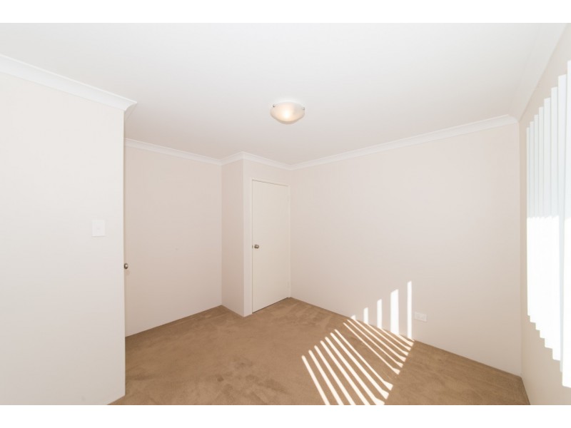 3 Wildwave Bend, Wandina WA 6530