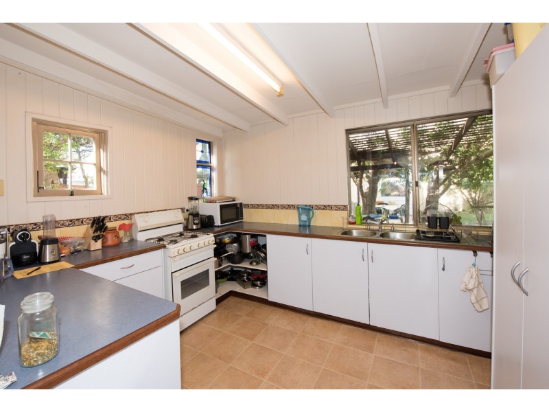 13 Burges Street, West End WA 6530