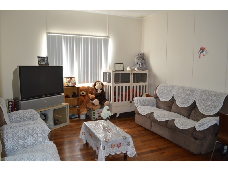 229 Fourth Street, Wonthella WA 6530