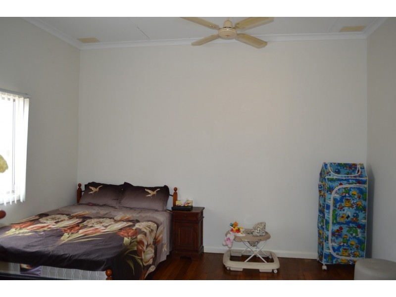 229 Fourth Street, Wonthella WA 6530