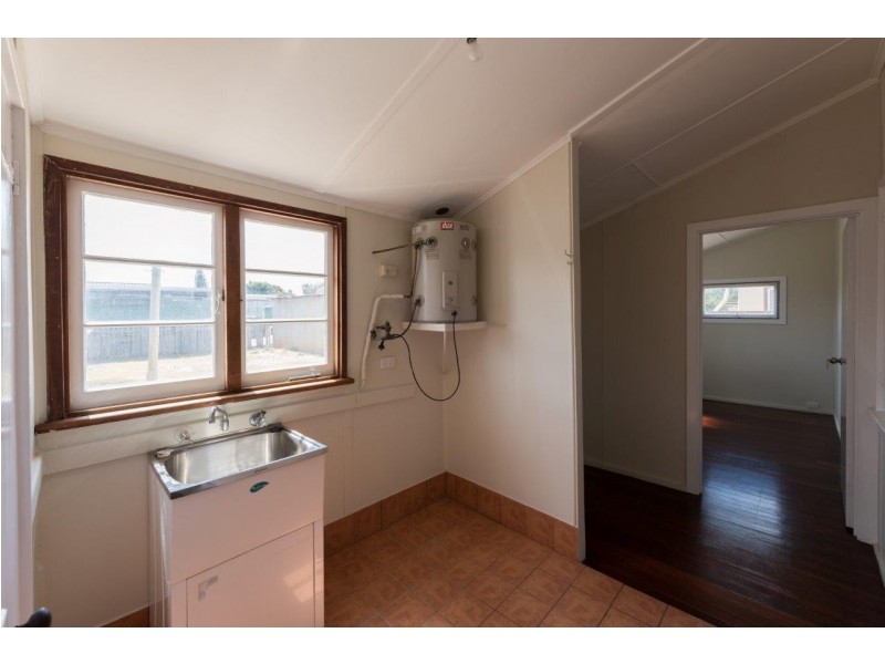 29 Crowther Street, Beachlands WA 6530