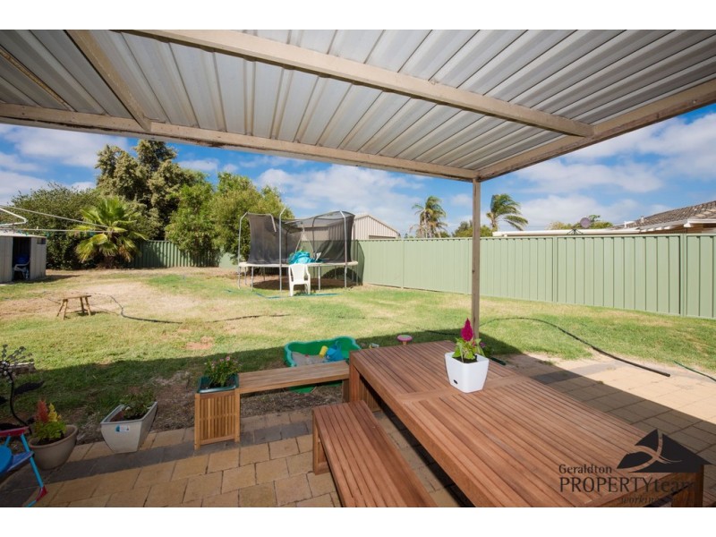 8 Woodman Street, Utakarra WA 6530