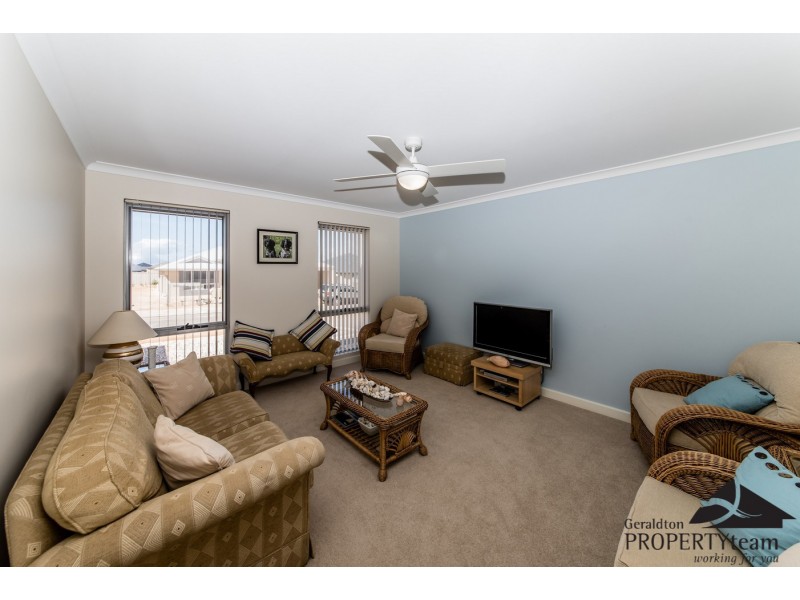 7 Beachcomber Hill, Glenfield WA 6532