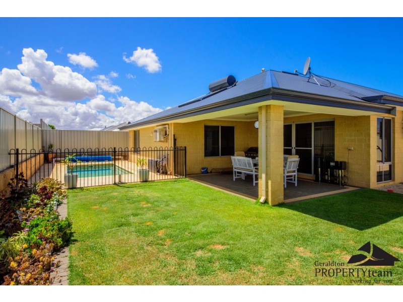 7 Beachcomber Hill, Glenfield WA 6532