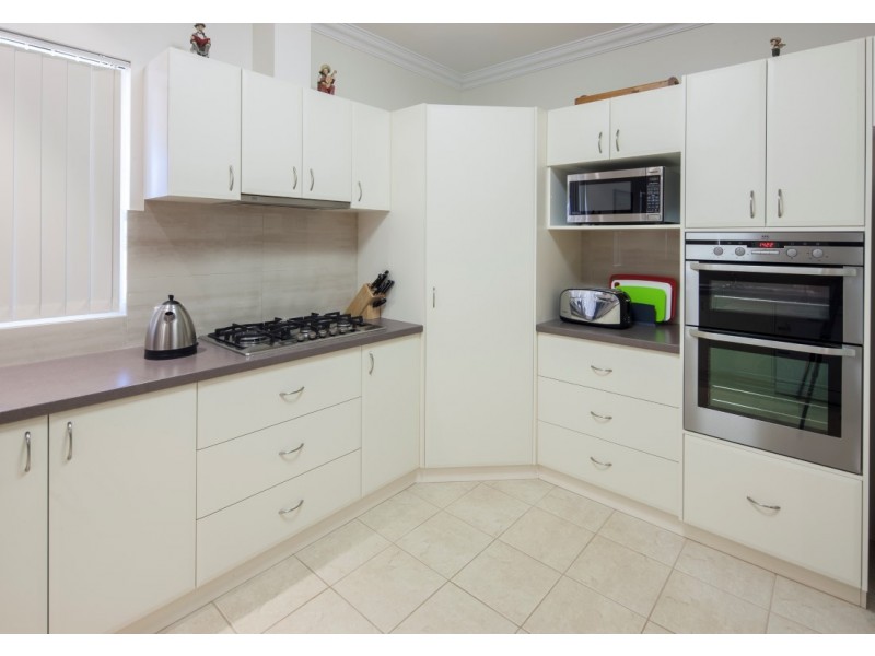 22 Coastside Crescent, Glenfield WA 6532