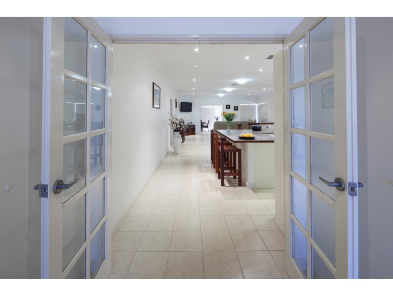 22 Coastside Crescent, Glenfield WA 6532