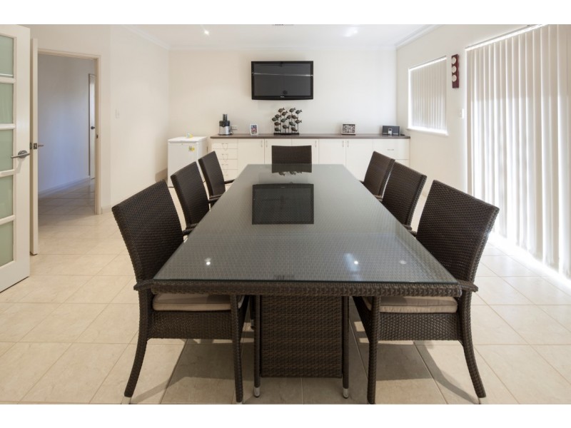 22 Coastside Crescent, Glenfield WA 6532