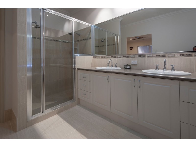 22 Coastside Crescent, Glenfield WA 6532