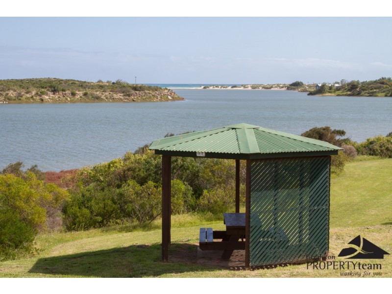 8 Ashdown Loop, Cape Burney WA 6532