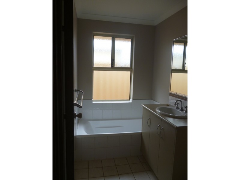 3 Angler Parade, Drummond Cove WA 6532