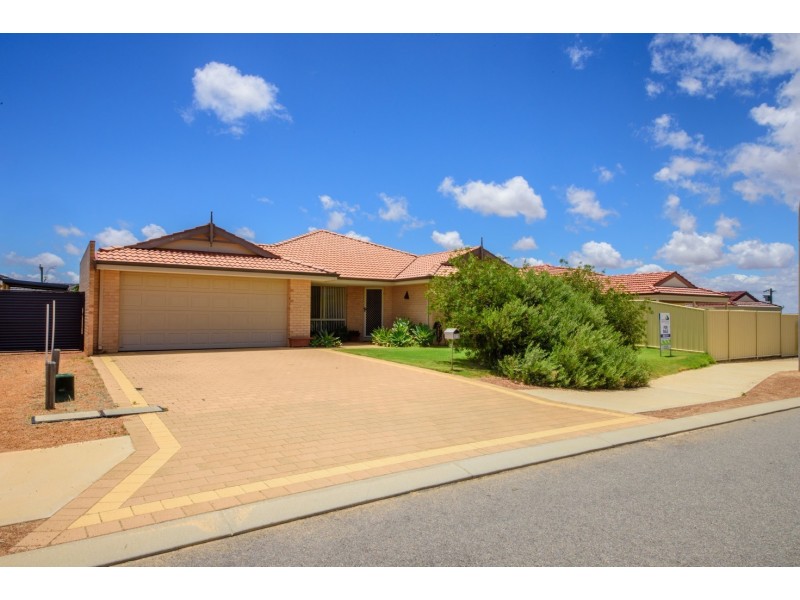 37 Mark Way, Wandina WA 6530