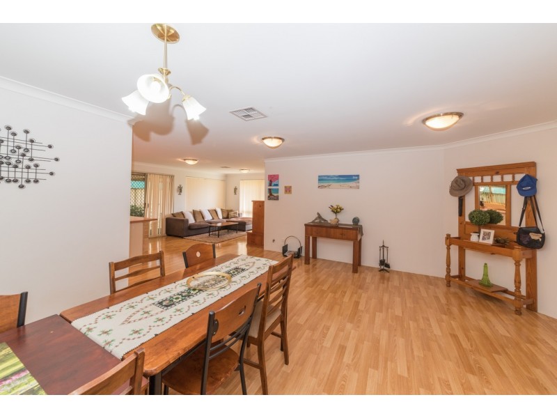 37 Mark Way, Wandina WA 6530