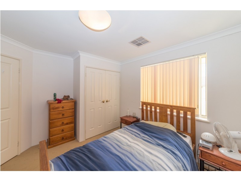 37 Mark Way, Wandina WA 6530