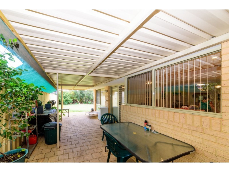 37 Mark Way, Wandina WA 6530