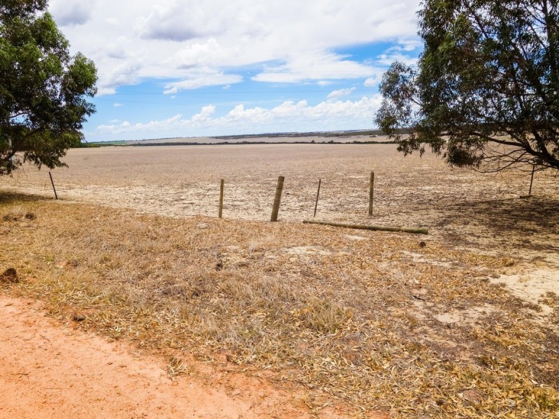 Lot 32 Ahern Place, Howatharra WA 6532