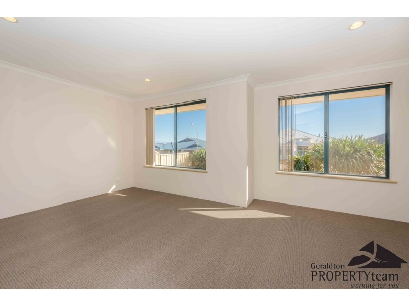 5 Intombi Rise, Wandina WA 6530